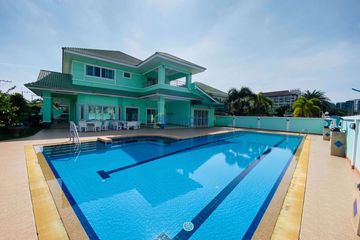 5 Bedroom House for rent in Na Kluea, Chonburi