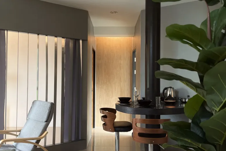 2 Bedroom Condo For Rent