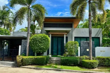 3 Bedroom Villa for sale in Baan Bua, Rawai, Phuket