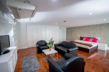 3 Bedroom Condo for sale in Khlong Tan Nuea, Bangkok