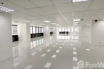 Office for rent in Ocean Tower 2 Asoke, Khlong Toei Nuea, Bangkok near MRT Sukhumvit