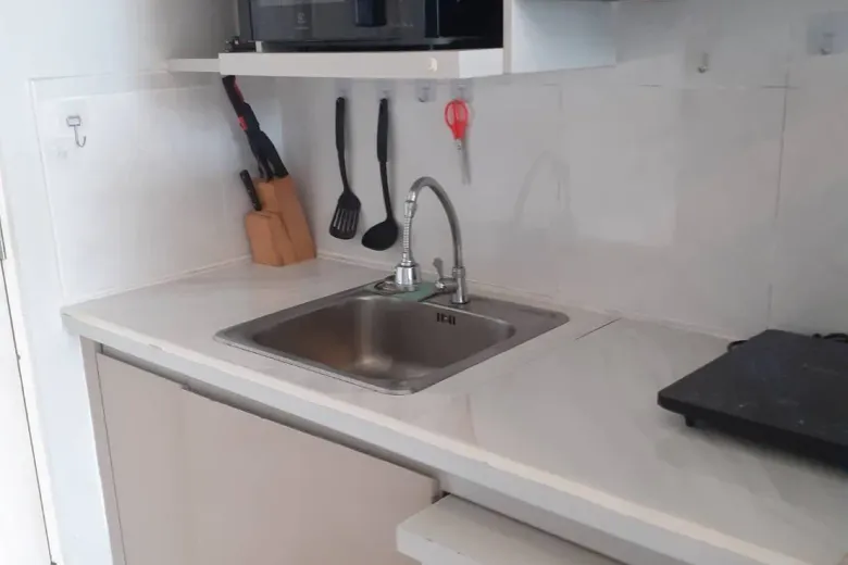 1 Bedroom Condo For Rent