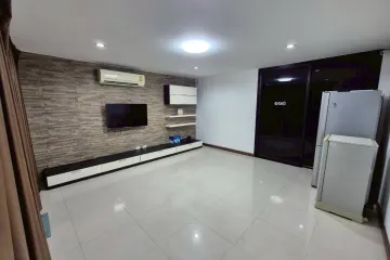 3 Bedroom Townhouse for rent in Sam Sen Nai, Bangkok near BTS Ari