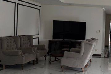 3 Bedroom Condo for sale in La Vie En Rose Place, Khlong Tan, Bangkok near BTS Thong Lo