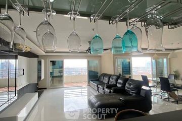 2 Bedroom Condo for sale in Golden Pattaya Condominium, Na Kluea, Chonburi