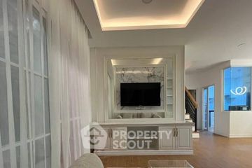 5 Bedroom House for sale in Golden Town Onnut-Pattanakarn, Prawet, Bangkok near Airport Rail Link Ban Thap Chang