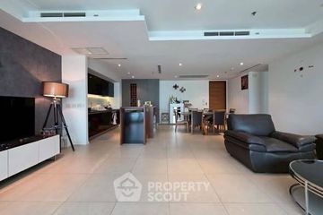 2 Bedroom Condo for sale in Khlong Ton Sai, Bangkok near BTS Saphan Taksin
