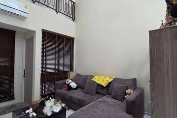 3 Bedroom Townhouse for sale in Estara Haven Pattanakarn 20, Suan Luang, Bangkok