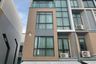 3 Bedroom Townhouse for sale in Estara Haven Pattanakarn 20, Suan Luang, Bangkok