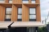 3 Bedroom Townhouse for sale in Tha Raeng, Bangkok