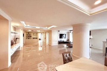 3 Bedroom Condo for sale in Silom, Bangkok near BTS Saphan Taksin