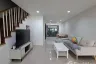 2 Bedroom Townhouse for rent in Ton Pao, Chiang Mai
