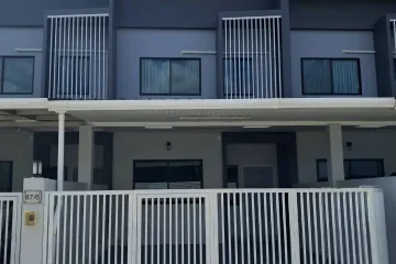 2 Bedroom Townhouse for rent in Ton Pao, Chiang Mai