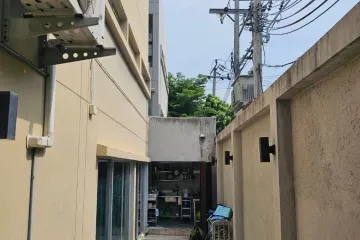 3 Bedroom Townhouse for sale in Noble Cube, Suan Luang, Bangkok near Airport Rail Link Ramkhamhaeng