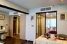 1 Bedroom Condo for sale in Na Vara Residence, Lumpini, Bangkok near BTS Chit Lom