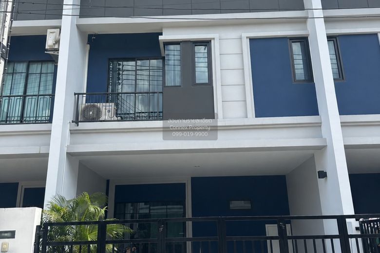 3 Bedroom Townhouse For Rent