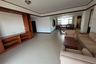 3 Bedroom Condo for rent in Khlong Toei Nuea, Bangkok near MRT Phetchaburi