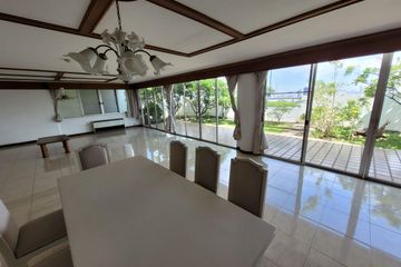 5 Bedroom Condo for rent in Khlong Tan Nuea, Bangkok