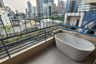 3 Bedroom Condo for rent in Acadamia Grand Tower, Khlong Tan Nuea, Bangkok near BTS Phrom Phong