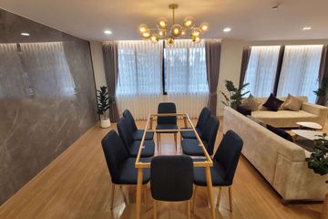 3 Bedroom Condo for rent in Acadamia Grand Tower, Khlong Tan Nuea, Bangkok near BTS Phrom Phong
