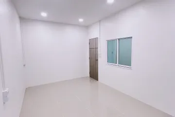 2 Bedroom Townhouse for sale in Don Mueang, Bangkok