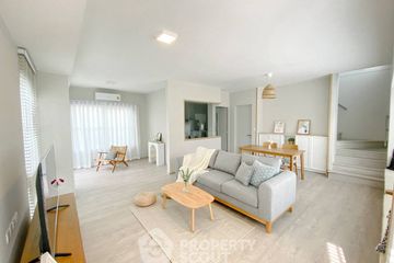 3 Bedroom House for sale in Dokmai, Bangkok