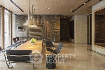 2 Bedroom Condo for sale in Noble Refine, Khlong Tan, Bangkok near BTS Phrom Phong