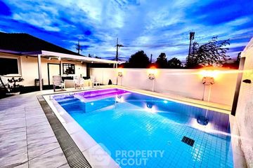 3 Bedroom House for sale in Na Kluea, Chonburi