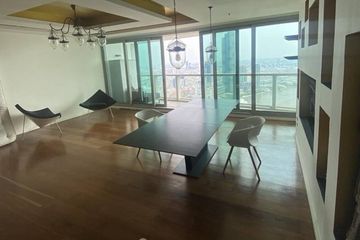 3 Bedroom Condo for sale in Khlong Ton Sai, Bangkok near BTS Saphan Taksin