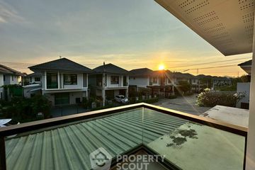 3 Bedroom House for sale in Surasak, Chonburi