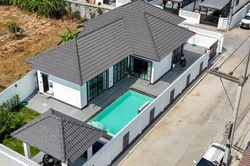 4 Bedroom House for sale in Rattanakorn Village 18, Na Kluea, Chonburi