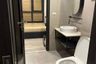 1 Bedroom Condo for sale in XT Huaikhwang, Din Daeng, Bangkok near MRT Huai Khwang