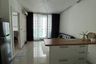 1 Bedroom Condo for sale in Huai Khwang, Bangkok