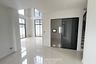 5 Bedroom House for sale in Tha Raeng, Bangkok