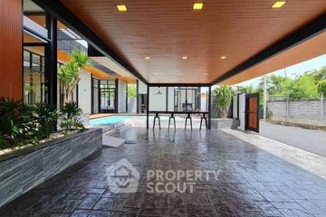4 Bedroom House for sale in Na Kluea, Chonburi