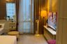 1 Bedroom Condo for sale in Huai Khwang, Bangkok