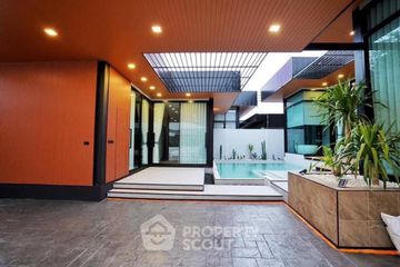3 Bedroom Villa for sale in Na Kluea, Chonburi