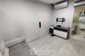 1 Bedroom Condo for sale in Life Pinklao, Bang Yi Khan, Bangkok near MRT Bang Yi Khan