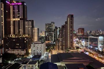 1 Bedroom Condo for sale in Life Ratchadapisek, Huai Khwang, Bangkok near MRT Huai Khwang