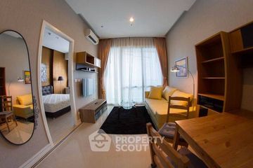 1 Bedroom Condo for sale in Huai Khwang, Bangkok