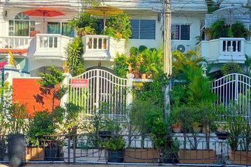 3 Bedroom Townhouse for sale in Nong Prue, Chonburi