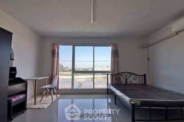 7 Bedroom Townhouse for sale in Khlong Tamru, Chonburi