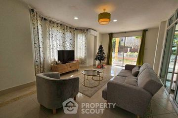3 Bedroom Villa for sale in Na Kluea, Chonburi