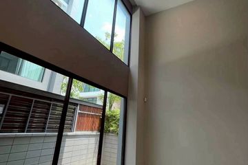 3 Bedroom Townhouse for sale in NIRVANA BEYOND RAMA 9, Saphan Sung, Bangkok