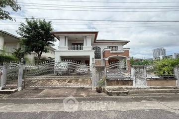 3 Bedroom House for sale in Supawan Prestige, Bang Khae Nuea, Bangkok near MRT Lak Song