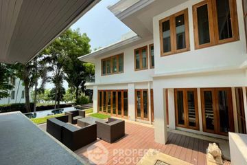 5 Bedroom Villa for sale in Na Kluea, Chonburi