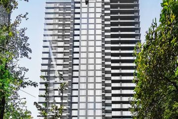 3 Bedroom Condo for sale in Khlong Toei, Bangkok near BTS Nana