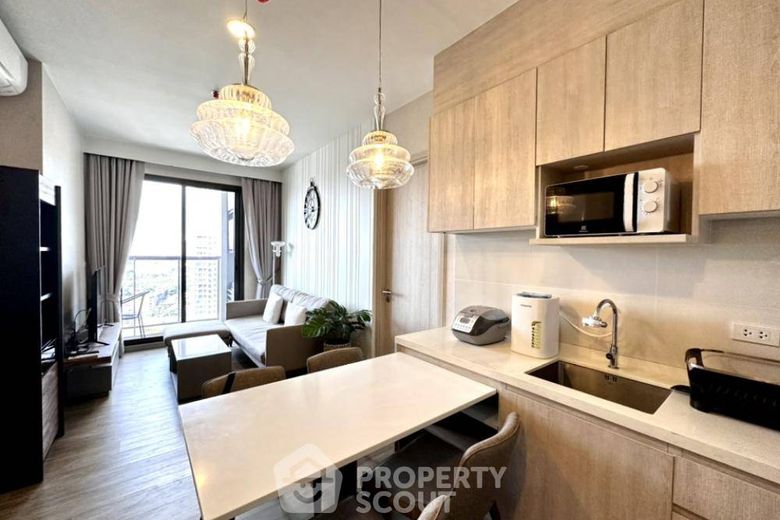 2 Bedroom Condo For Rent