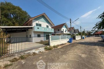 3 Bedroom House for sale in Surasak, Chonburi