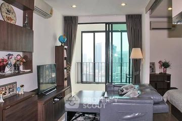 1 Bedroom Condo for rent in Ideo Q Chula - Samyan, Maha Phruettharam, Bangkok near MRT Sam Yan